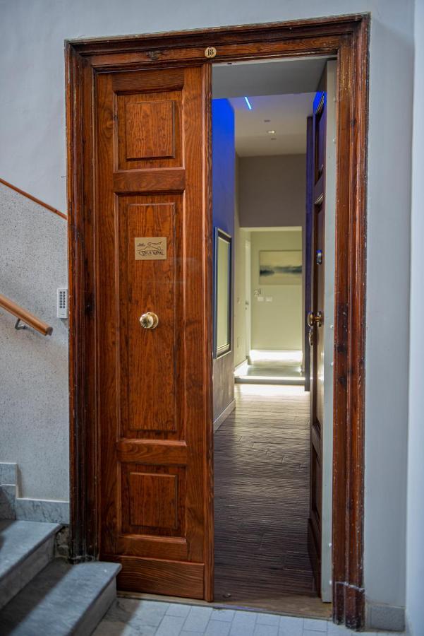 Bed and Breakfast Vivi A Napoli Exterior foto