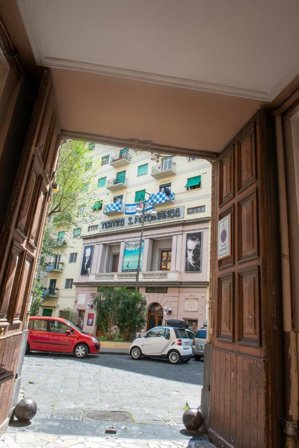 Bed and Breakfast Vivi A Napoli Exterior foto