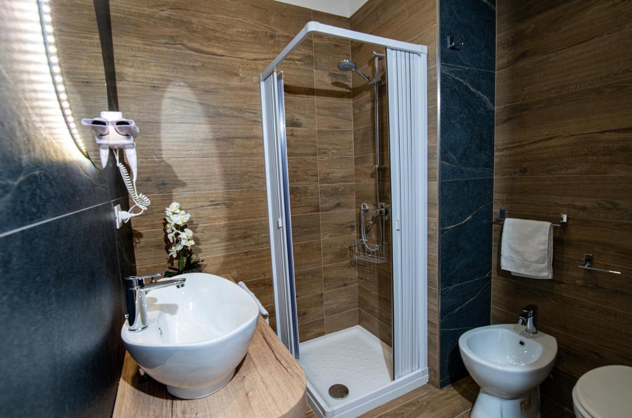 Bed and Breakfast Vivi A Napoli Exterior foto